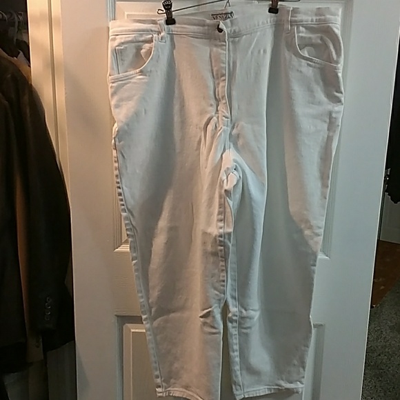 white jeans size 22